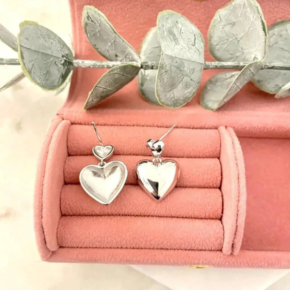 925 Sterling Silver Heart Dangle Drop Earrings Minimalist Heart Earrings - Picture 5 of 5
